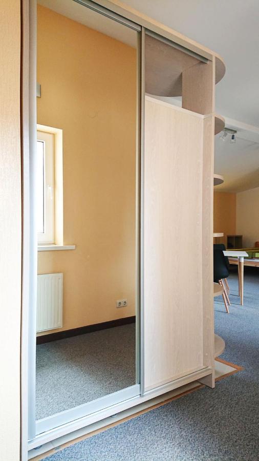 Riga City Center Quiet Apartment With Free Private Parking Luaran gambar