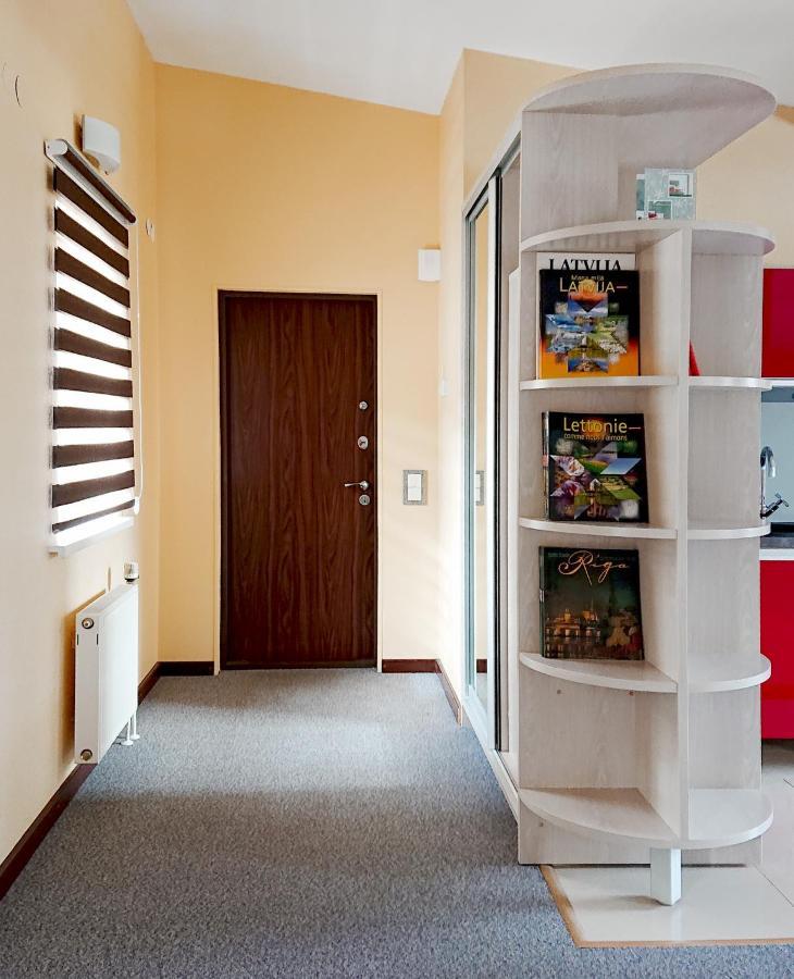 Riga City Center Quiet Apartment With Free Private Parking Luaran gambar