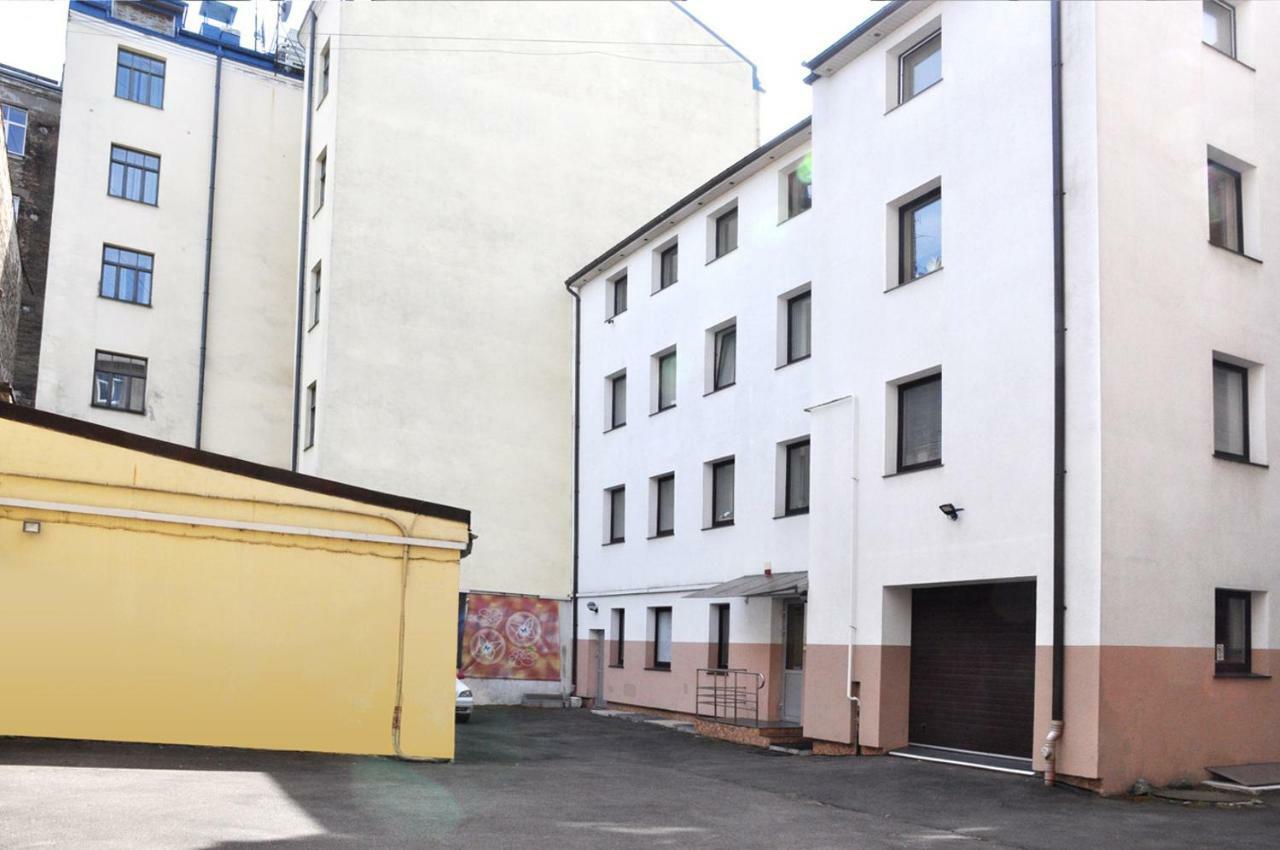 Riga City Center Quiet Apartment With Free Private Parking Luaran gambar